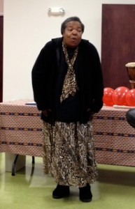 Kuumba Storyteller Esther Culver tells a story at workshop